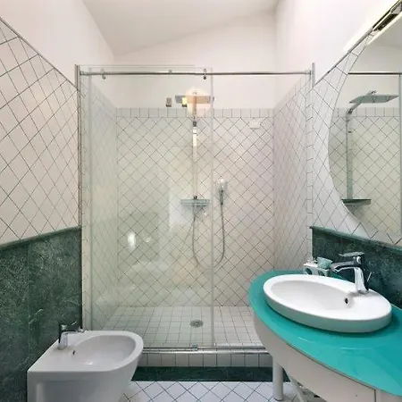 Villa Marina Del Cantone Sleeps 10 Pool Air Con Nerano