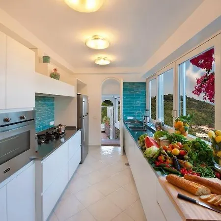 Marina Del Cantone Sleeps 10 Pool Air Con Villa Nerano