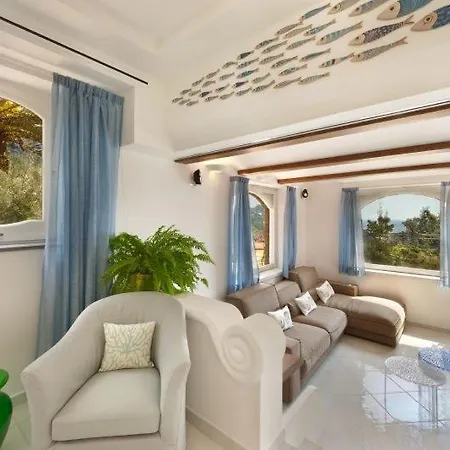 Marina Del Cantone Sleeps 10 Pool Air Con Villa