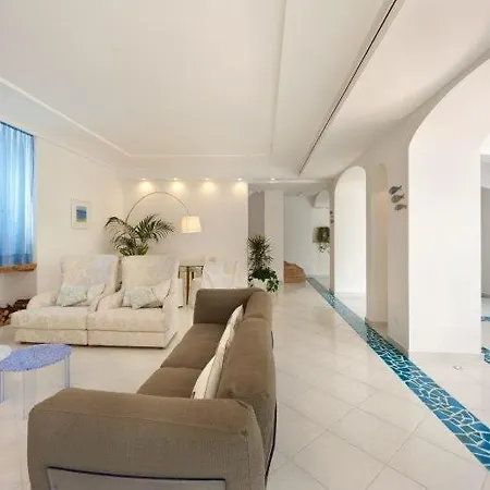 Villa Marina Del Cantone Sleeps 10 Pool Air Con Nerano