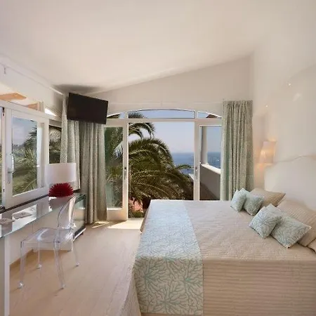 Marina Del Cantone Sleeps 10 Pool Air Con Villa *