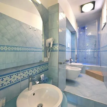 Marina Del Cantone Sleeps 10 Pool Air Con Villa Nerano