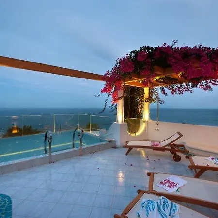 Marina Del Cantone Sleeps 10 Pool Air Con * Nerano